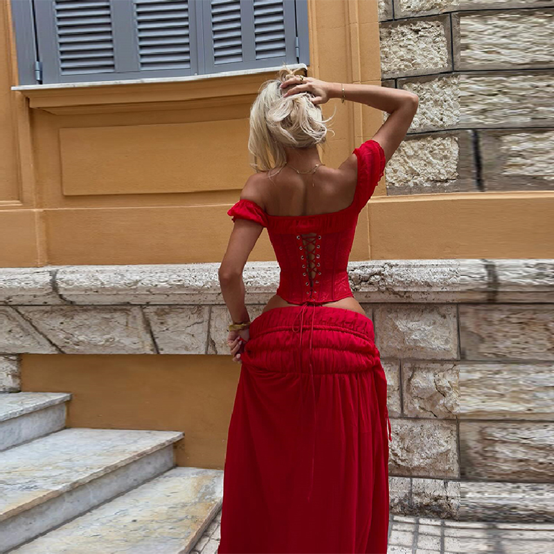 Chic Red Off Shoulder Corset T - Elastic Lace Trim reseña y precio