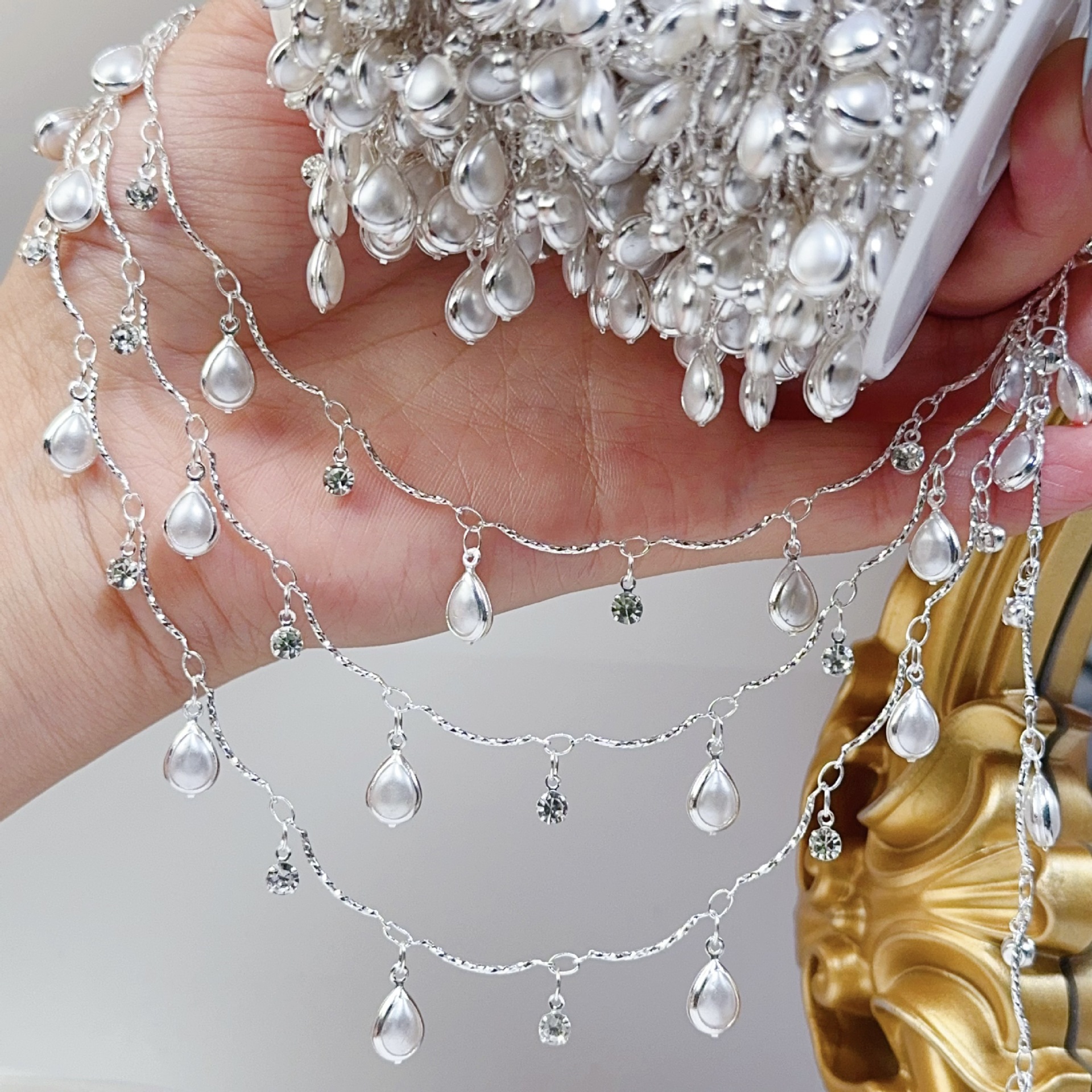 0.5/1/2M Exquisite Curved Stic - Pearl Trim Chain reseña y precio