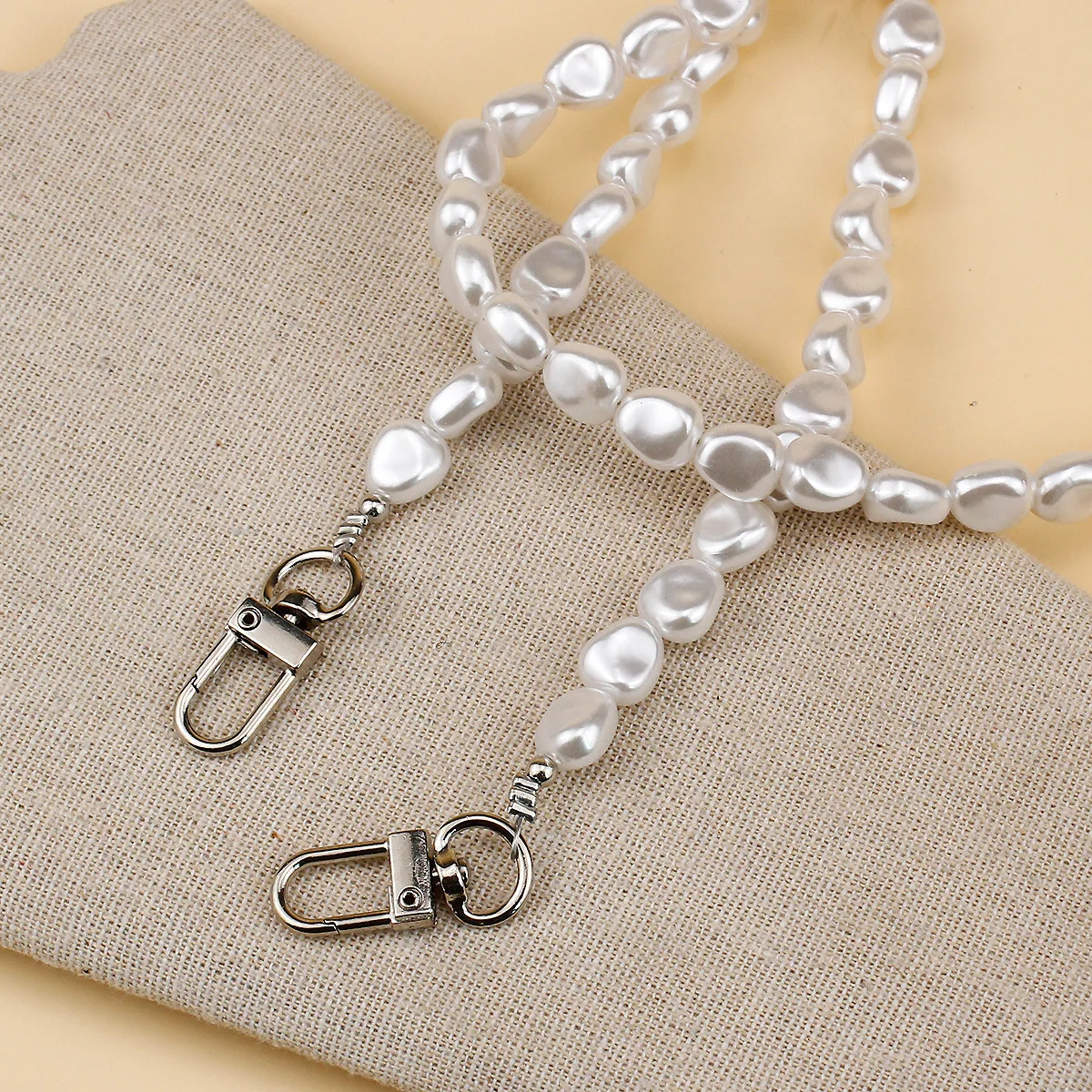 Mobile Phone Lanyard Luxury Pe - Pearl Trim Chain reseña y precio