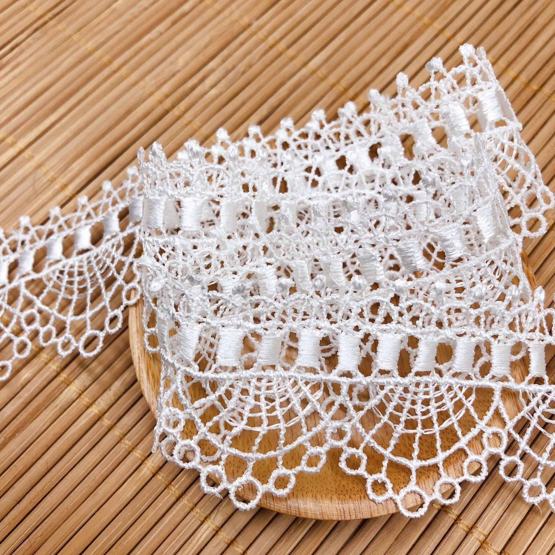 Hollow Embroidery Clavicle Cha - Lace Ribbon Trim reseña y precio