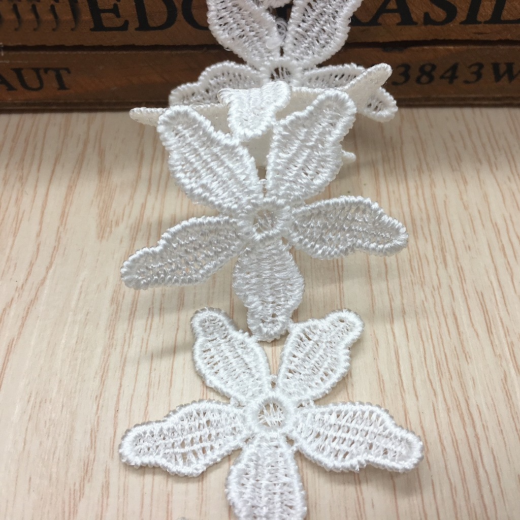 Embroidered Five-leaf Flower O - Lace Ribbon Trim reseña y precio