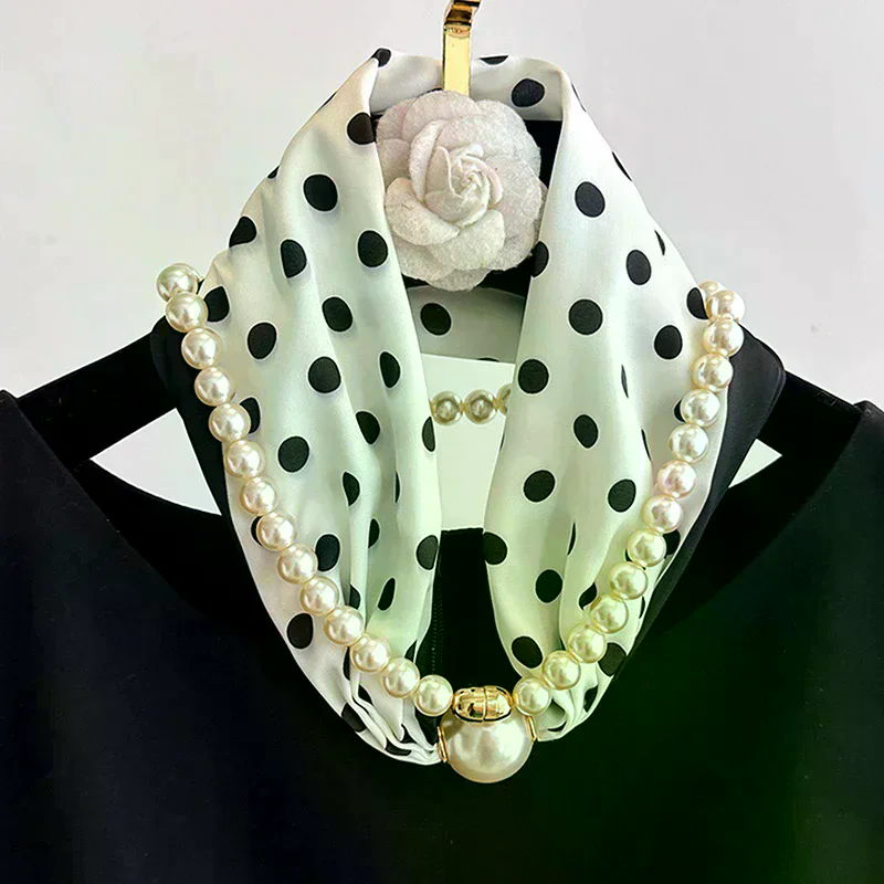 Magnetic Narrow Elegant Satins - Pearl Trim Chain reseña y precio