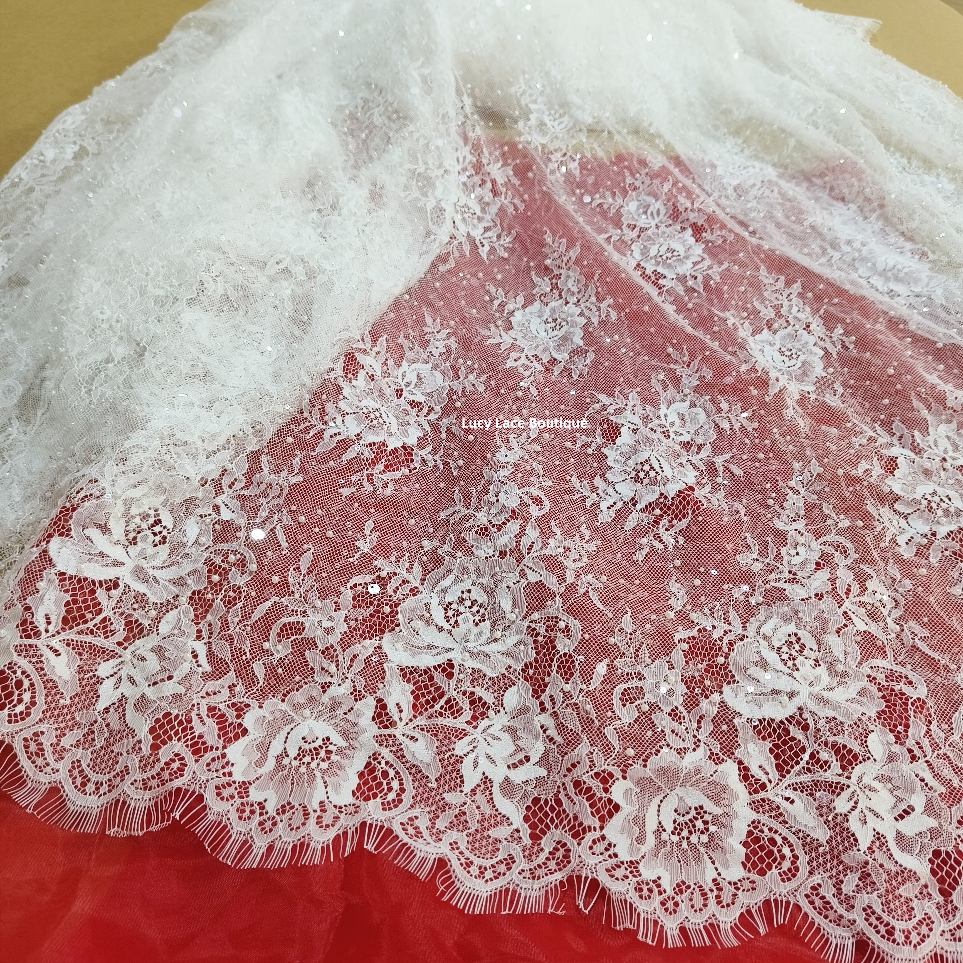 1 Panel 1.5M Wide 3M Long Off  - Sequin Fabric Panel reseña y precio